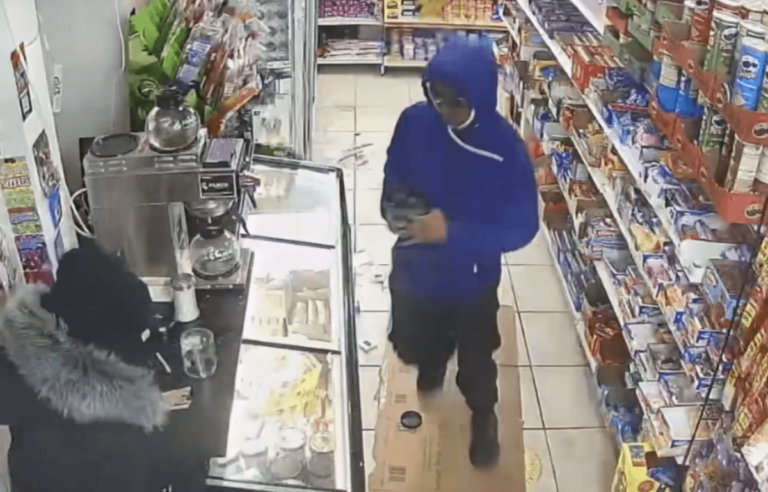 Police looking for 5 suspects in armed robbery in Grand Concourse