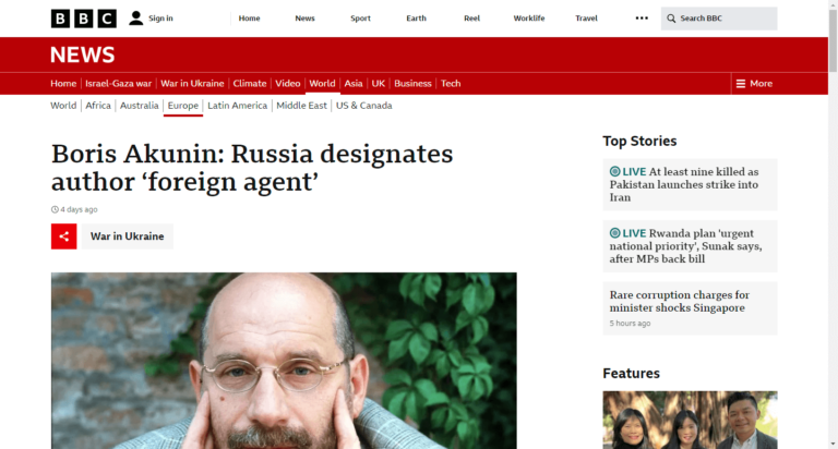 Boris Akunin: Russia designates author ‘foreign agent’